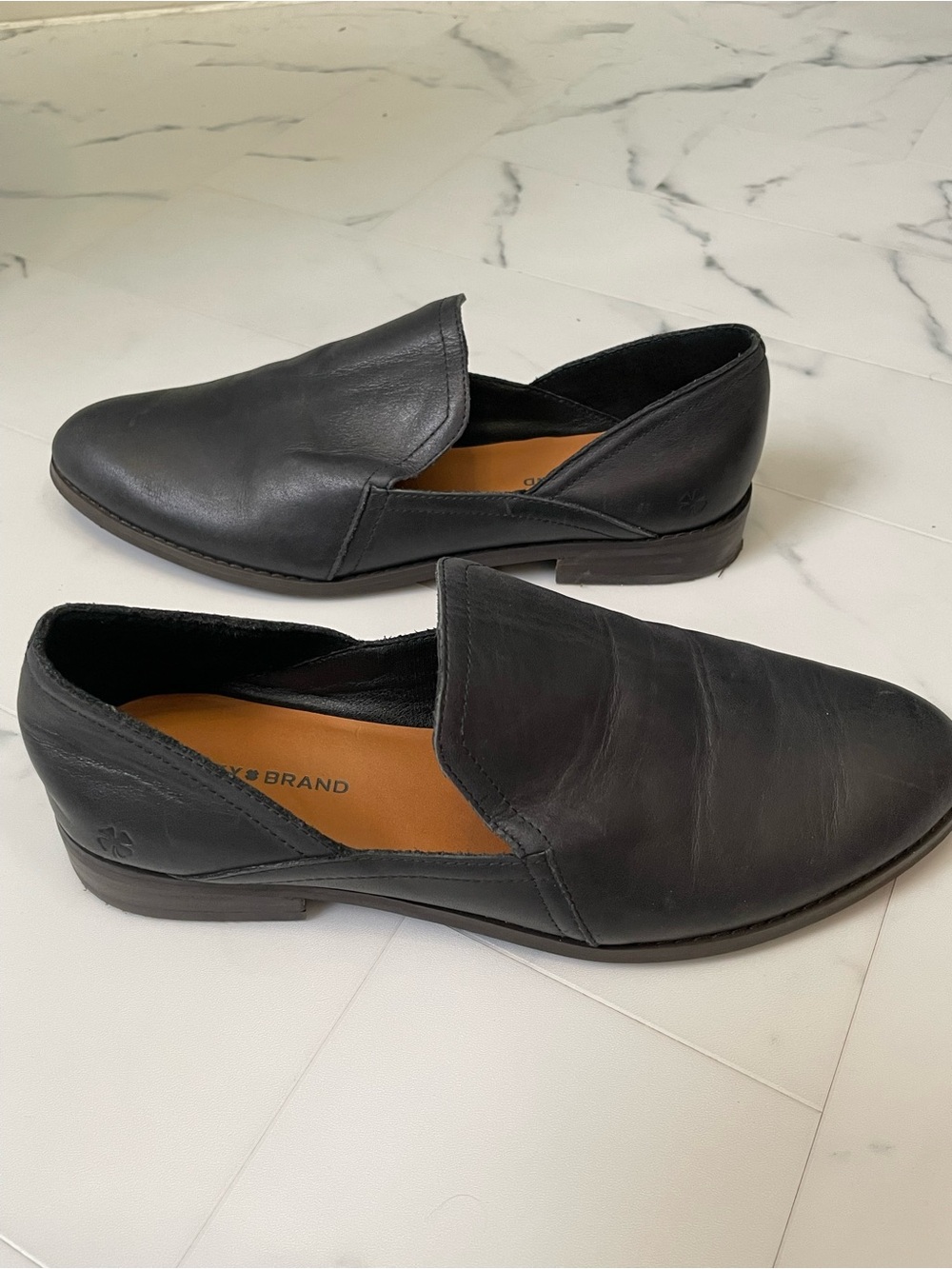 Lucky Brand Women's Black Leather Slip-On Flats - Picture 6 of 7